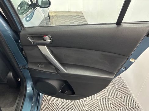 Used 2011 MAZDA MAZDA3 s Sport FWD image 16