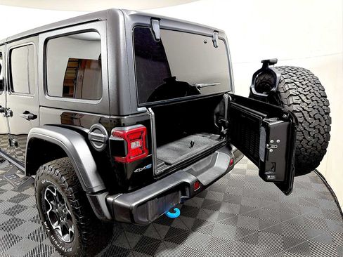 Used 2023 Jeep Wrangler Unlimited Rubicon 4xe w/ Cold Weather Group AWD/4WD image 22