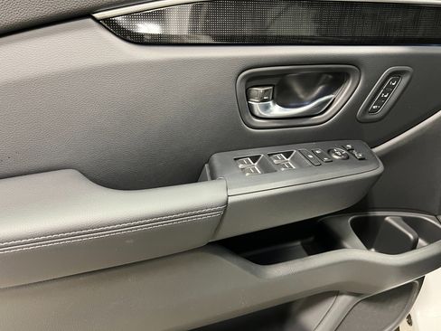 New 2025 Honda Pilot Elite image 17