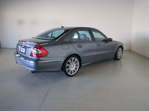 Used 2007 Mercedes-Benz E 350 Sedan image 25