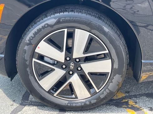 New 2026 Hyundai Ioniq 9 SEL AWD/4WD image 9