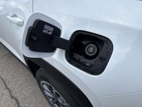 New 2026 GMC Terrain Elevation w/ Elevation Premium Package image 10