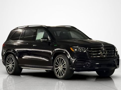 New 2026 Mercedes-Benz GLS 580 4MATIC image 7