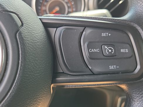 Used 2021 Jeep Wrangler Sport AWD/4WD image 25