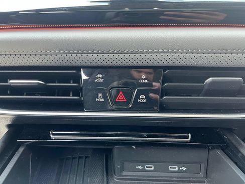 Certified 2026 Volkswagen Atlas Peak Edition AWD/4WD image 16