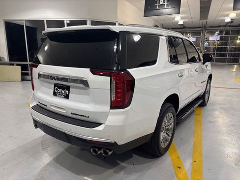 Used 2024 GMC Yukon Denali w/ Advanced Technology Package image 9