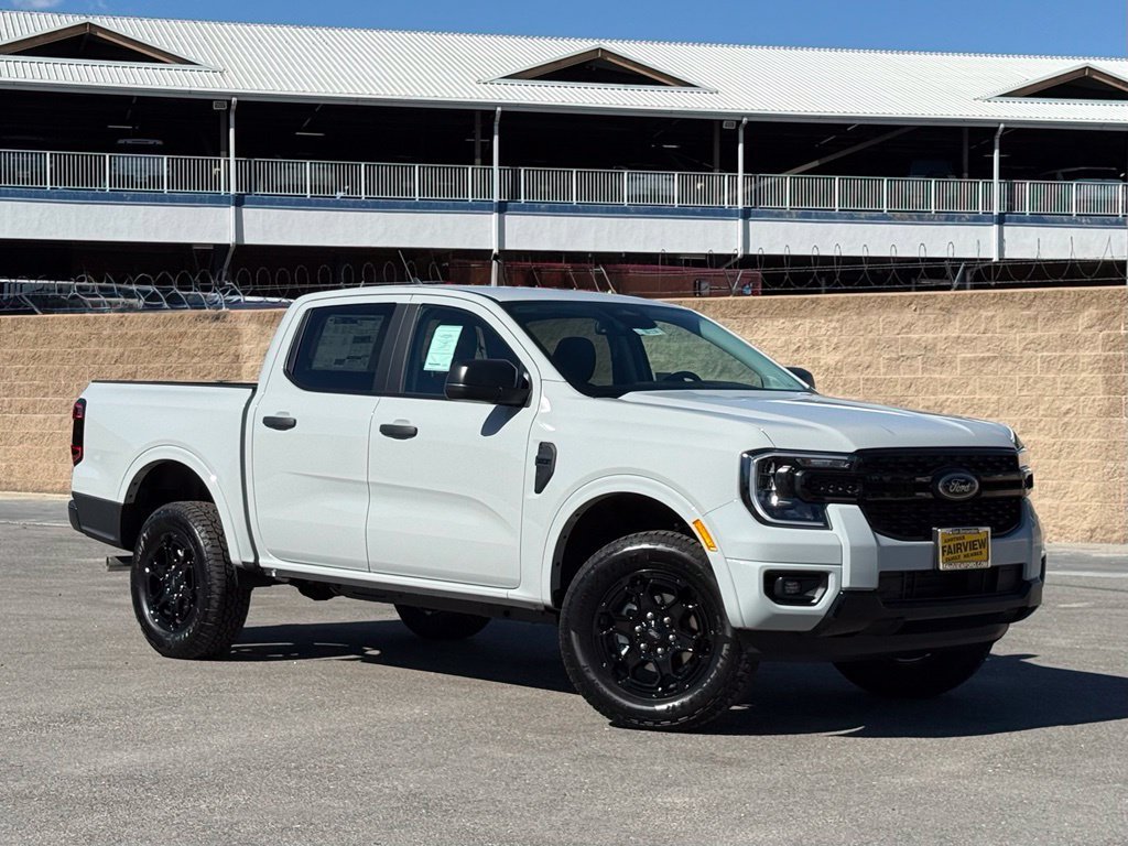 New 2026 Ford Ranger XLT w/ Black Appearance Package RWD 360° Tour