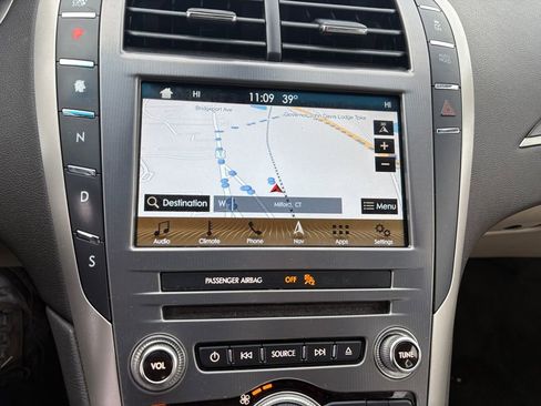 Used 2017 Lincoln MKZ Reserve w/ Climate Package image 21