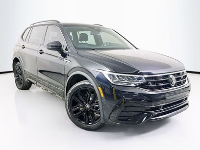 Used 2022 Volkswagen Tiguan SE R-Line