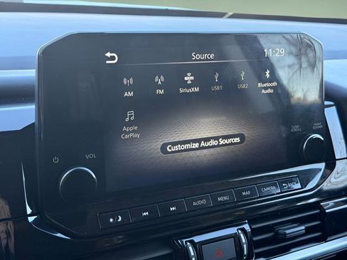 Used 2024 Nissan Pathfinder SL w/ SL Premium Package image 18