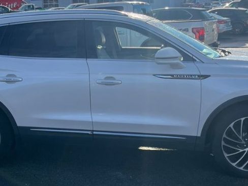 Used 2019 Lincoln Nautilus Reserve w/ Driver Assistance Package image 9