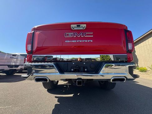 Used 2024 GMC Sierra 1500 SLE w/ Preferred Package AWD/4WD image 15