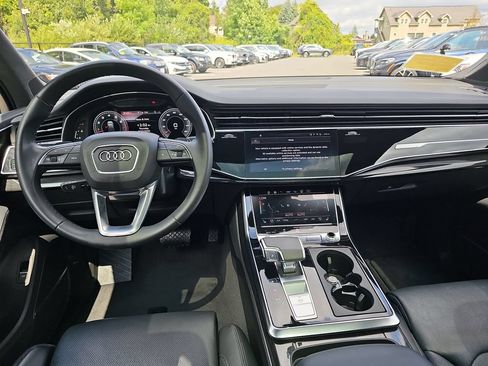 Used 2023 Audi Q7 3.0T Prestige AWD/4WD image 11