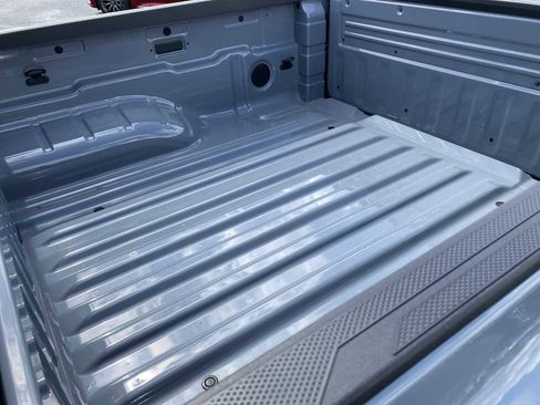 Used 2024 Nissan Frontier Pro-X image 32