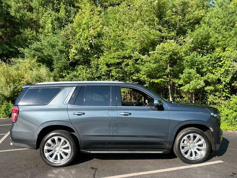 Used 2021 Chevrolet Tahoe Premier AWD/4WD image 6
