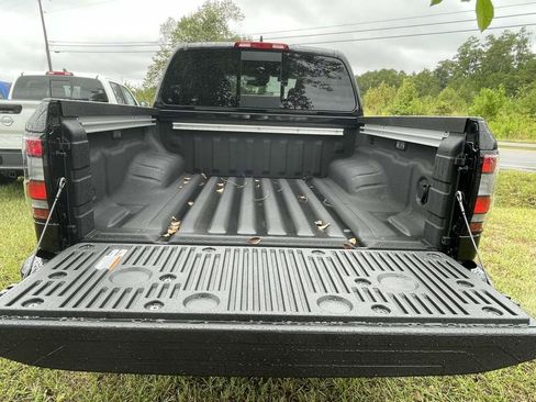 New 2026 Nissan Frontier SV w/ SV Convenience Package image 9