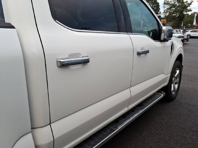 Used 2022 Ford F150 Lariat AWD/4WD image 9