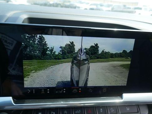New 2026 Chevrolet Silverado 1500 LTZ w/ LTZ Premium Package AWD/4WD image 29