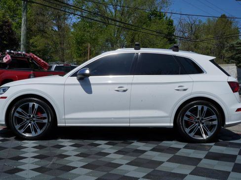 Used 2018 Audi SQ5 Premium Plus w/ S Sport Package AWD/4WD image 11