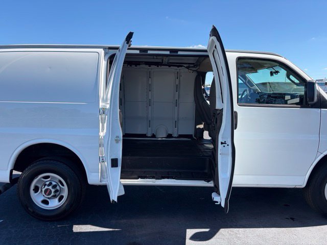 Used 2023 GMC Savana 2500 w/ Driver Convenience Package RWD image 13