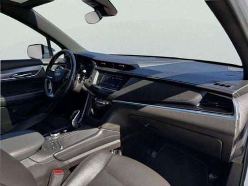 Used 2023 Cadillac XT6 Luxury FWD image 63