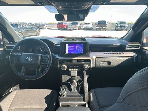 Used 2025 Toyota Tacoma SR5 AWD/4WD image 22