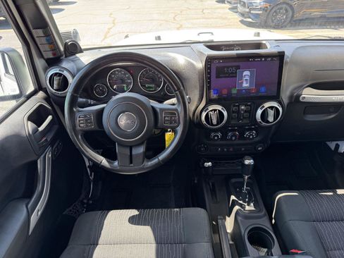 Used 2012 Jeep Wrangler Unlimited Sahara w/ Dual Top Group AWD/4WD image 29