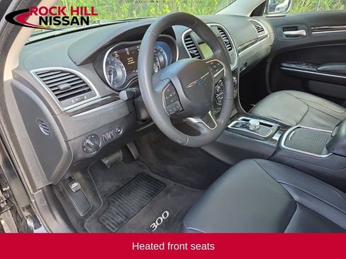 Used 2015 Chrysler 300 Limited RWD image 14