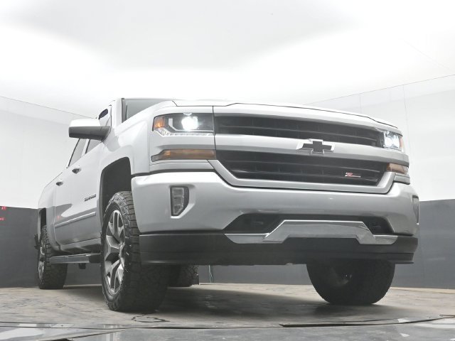 Used 2018 Chevrolet Silverado 1500 LT w/ All Star Edition AWD/4WD image 40
