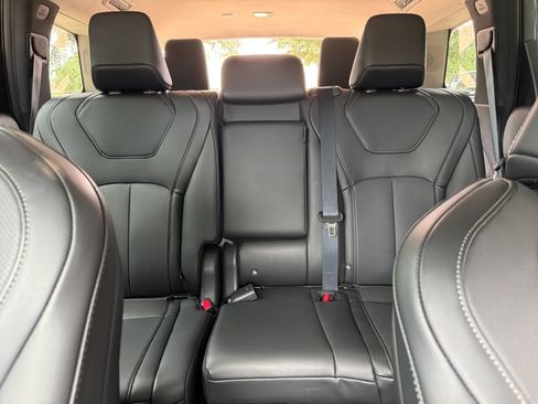 Used 2026 INFINITI QX60 Luxe FWD image 42