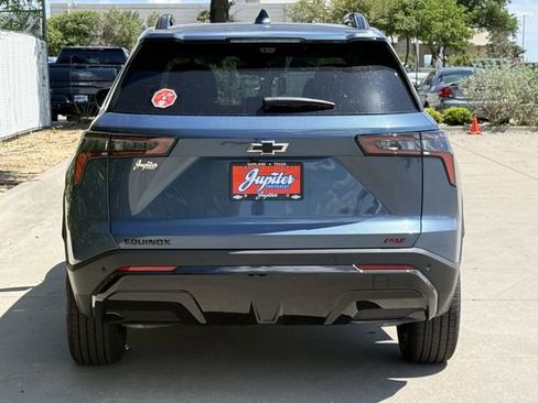New 2026 Chevrolet Equinox RS w/ Convenience Package III FWD image 5