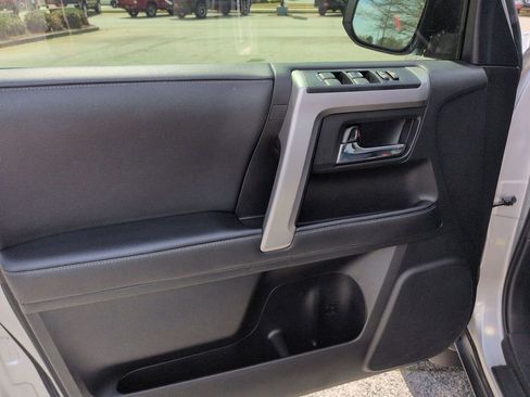 Used 2022 Toyota 4Runner SR5 Premium w/ Moonroof Package image 13