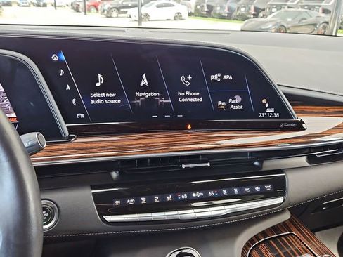 Certified 2023 Cadillac Escalade Premium Luxury w/ Performance Package image 17