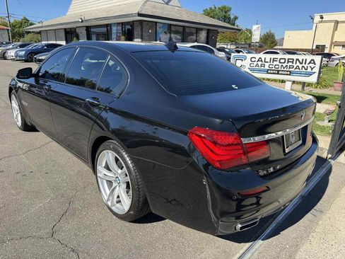 Used 2014 BMW 740i image 3