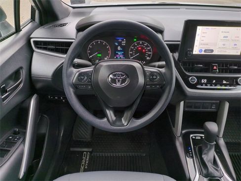 Used 2025 Toyota Corolla Cross AWD Hybrid image 16