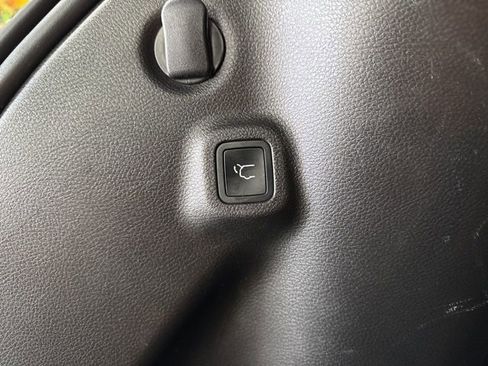 Used 2022 Jeep Compass Altitude w/ Sun and Sound Group image 48