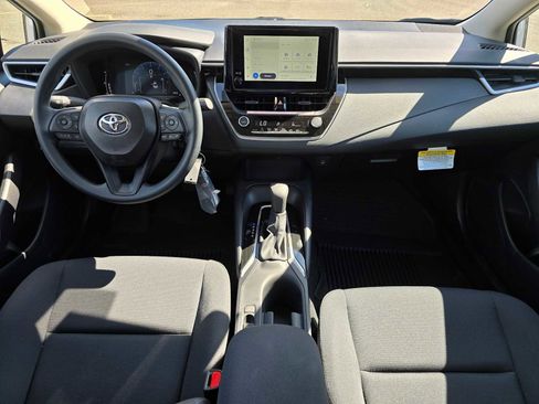 Used 2026 Toyota Corolla LE image 18