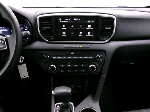 Used 2020 Kia Sportage LX image 10