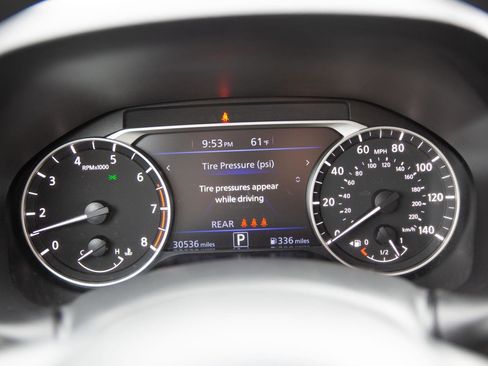 Used 2025 Nissan Altima 2.5 SV FWD image 11