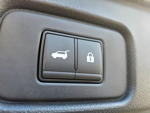 Used 2024 Nissan Pathfinder Platinum w/ Cargo Package image 9