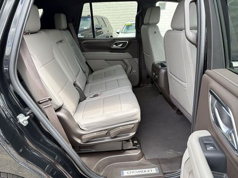 Used 2024 Chevrolet Tahoe LT AWD/4WD image 26