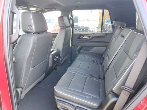 New 2026 GMC Yukon Elevation image 12