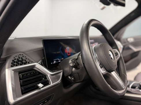 Used 2026 BMW X7 xDrive40i w/ Executive Package image 30