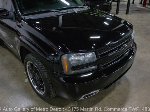 Used 2008 Chevrolet TrailBlazer SS w/ Sun And 6-Disc Cd Package AWD/4WD image 13