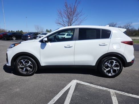 Used 2021 Kia Sportage LX w/ LX Fwd Popular Package image 12