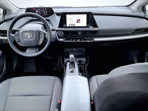 Used 2025 Toyota Prius LE image 16