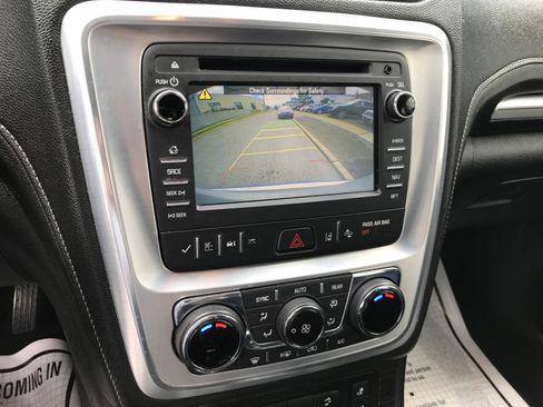 Used 2016 GMC Acadia SLT w/ Open Road Package AWD/4WD image 16