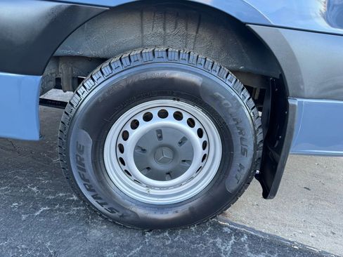 Used 2019 Mercedes-Benz Sprinter 170 image 27