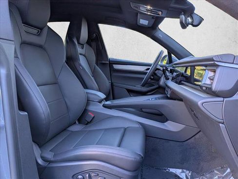 New 2025 Porsche Macan 4S Electric image 25