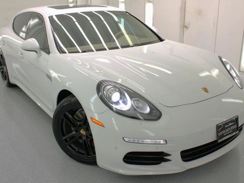 Used 2016 Porsche Panamera Edition image 28